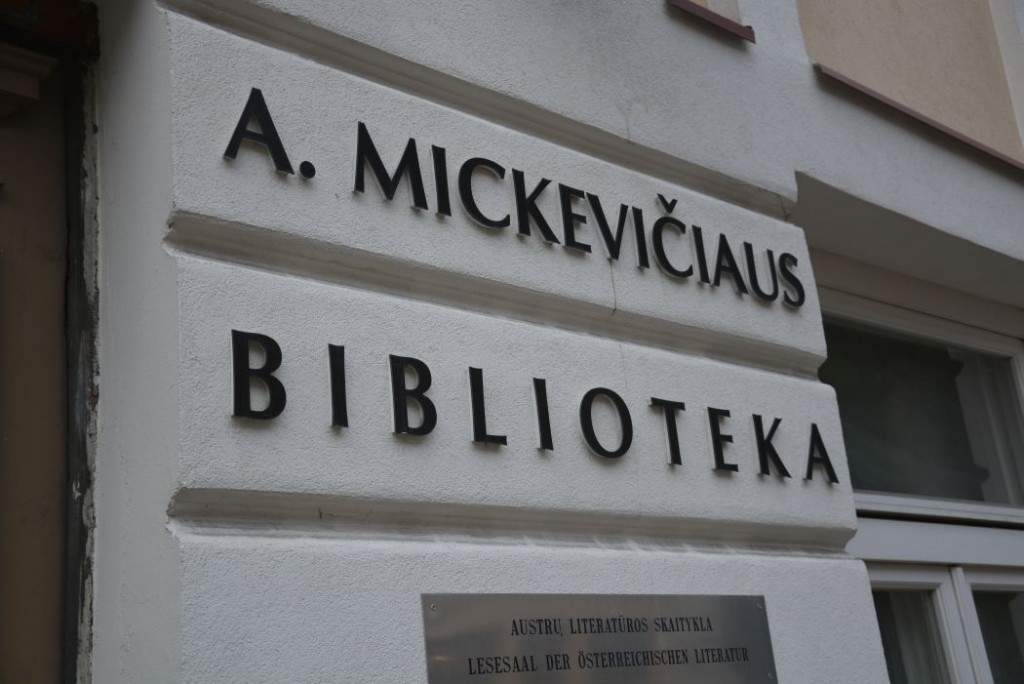 Biblioteka imienia Adama Mickiewicz